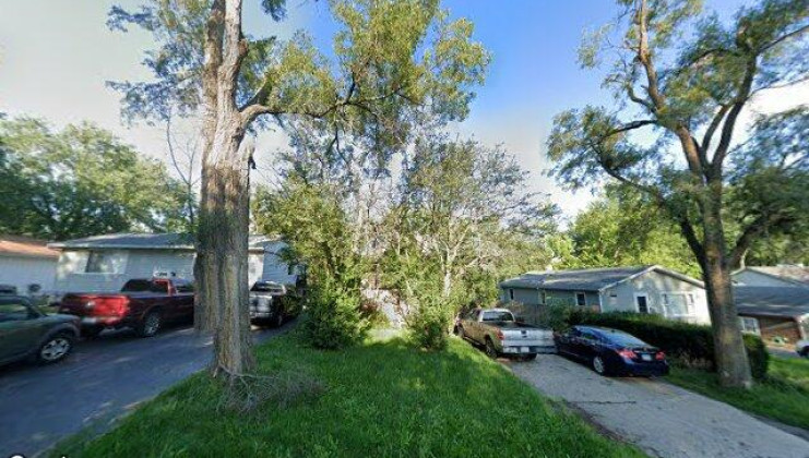 1114 jackson ave, wauconda, il 60084