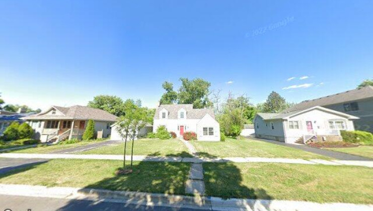369 n walnut st, elmhurst, il 60126