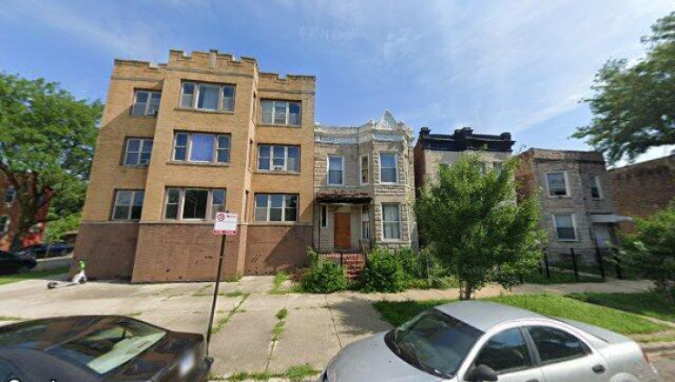 3858 w fillmore st, chicago, il 60624