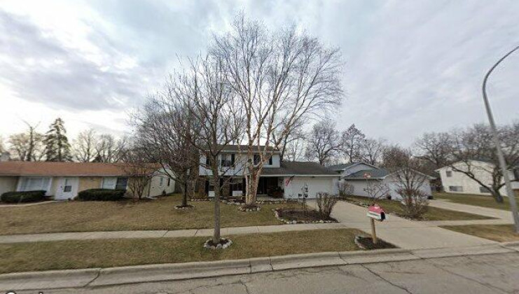 148 mulford dr, elgin, il 60120