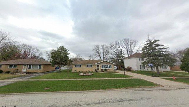 8867 w 93rd st, hickory hills, il 60457