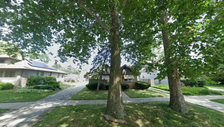 1915 s 20th ave, maywood, il 60153