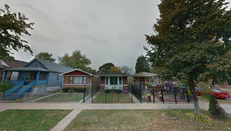 10502 s hoxie ave, chicago, il 60617
