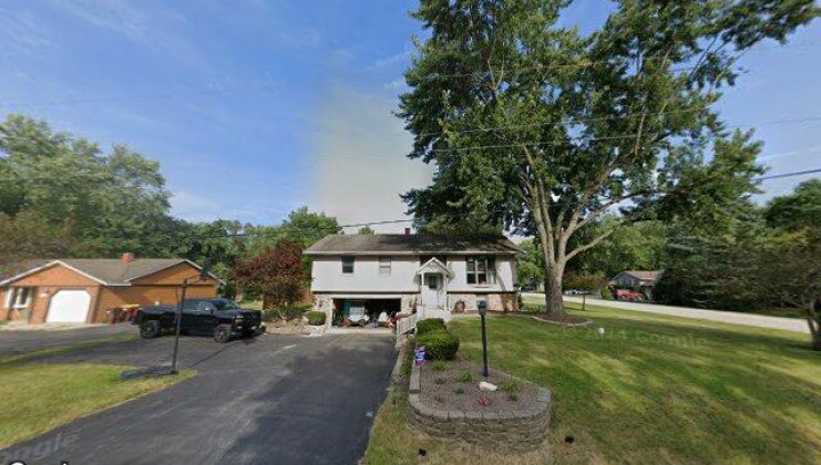4134 wildwood dr, crystal lake, il 60014