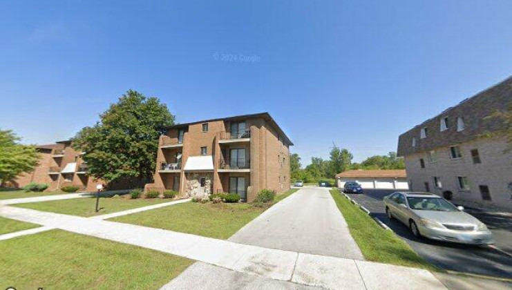 2608 e goodrich ave unit 4, burnham, il 60633