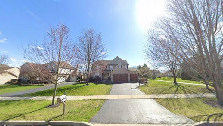 2772 berman rd, north aurora, il 60542