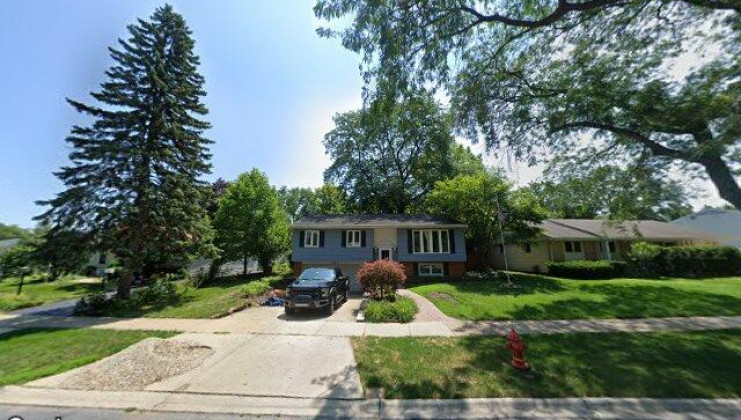 1117 valley stream dr, wheeling, il 60090