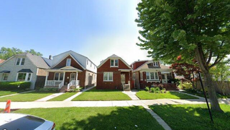 4851 w hirsch st, chicago, il 60651