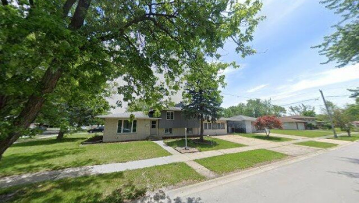 19135 oakwood ave, lansing, il 60438