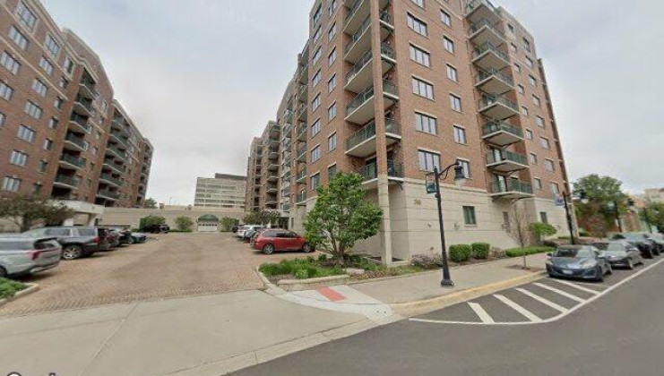 750 pearson st unit 311, des plaines, il 60016