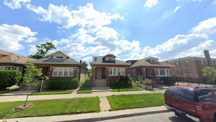 9143 s bishop st, chicago, il 60620