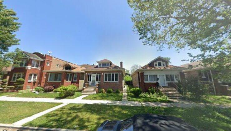 7637 s ridgeland ave, chicago, il 60649