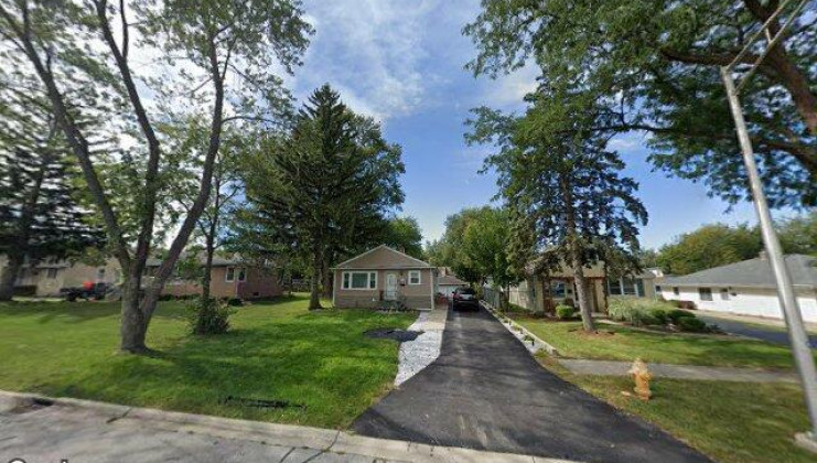 224 s harvard ave, addison, il 60101