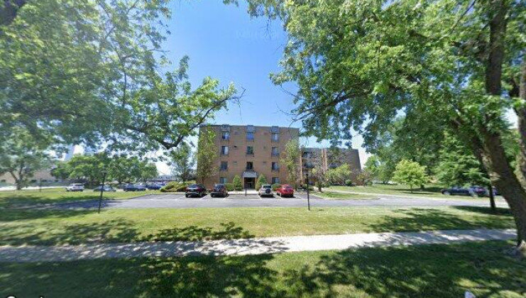 931 w arquilla dr apt 132, glenwood, il 60425