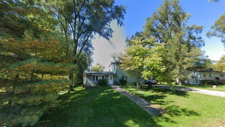 7315 buena vista, spring grove, il 60081