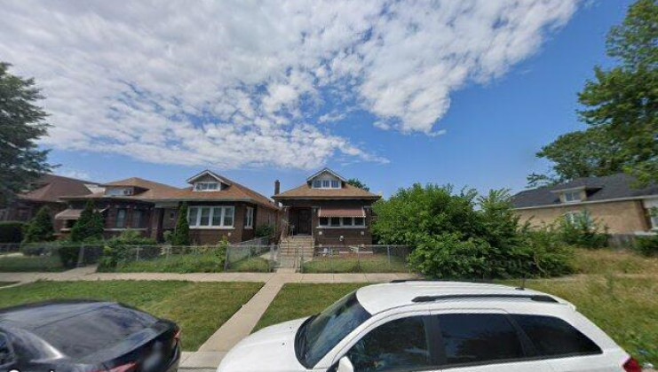8330 s justine st, chicago, il 60620
