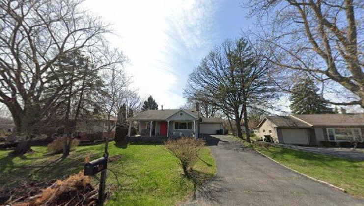 467 circle ave, willowbrook, il 60527