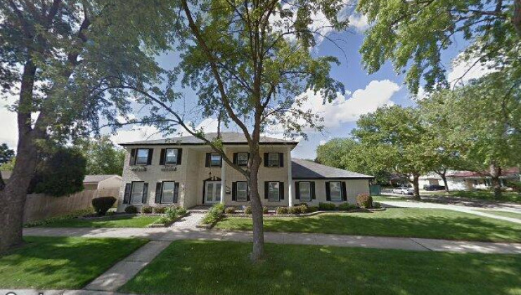 6849 n sauganash ave, chicago, il 60646