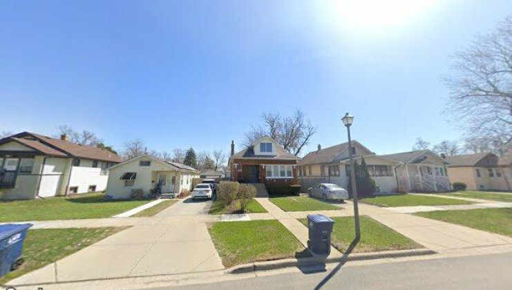 1421 s 19th ave, maywood, il 60153