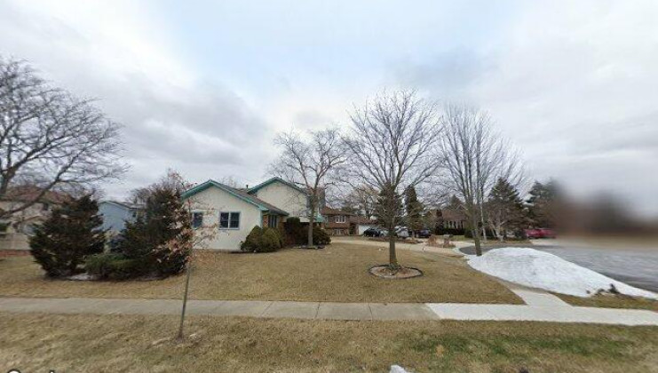 923 apple dr, schaumburg, il 60194