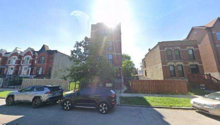 3560 s giles ave unit 3 & p-1, chicago, il 60653