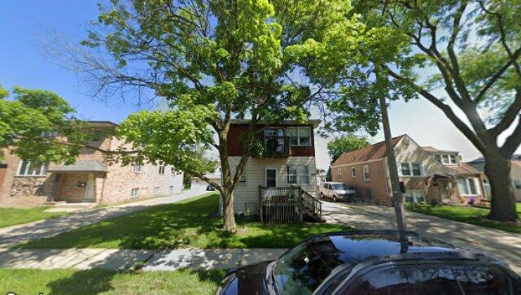 8030 w christie ave, lyons, il 60534