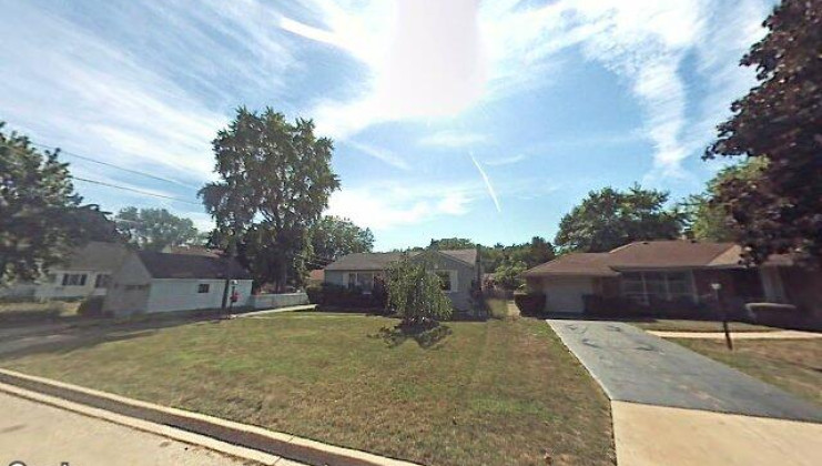 1942 hickory st, waukegan, il 60087