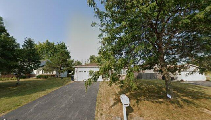 1302 lorelei dr, zion, il 60099