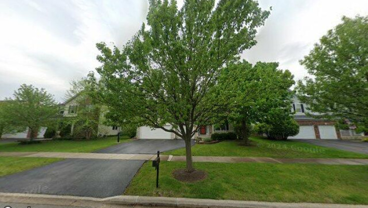 2323 majestic prince ln, montgomery, il 60538