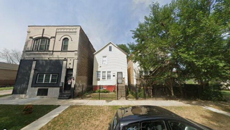 8356 s buffalo ave, chicago, il 60617
