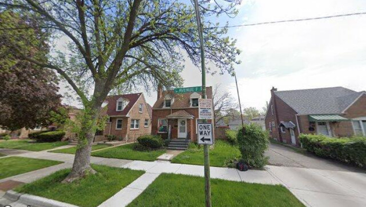 10861 s avenue f, chicago, il 60617