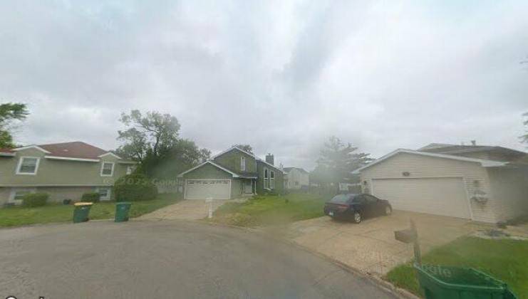 3207 pioneer ct , joliet, il 60431