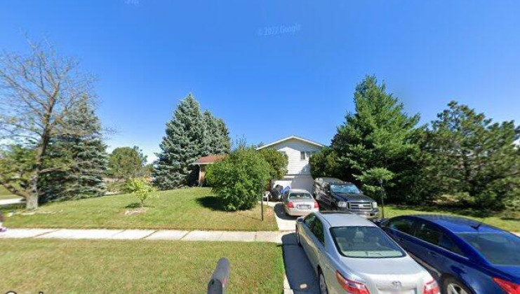 613 springhill dr, roselle, il 60172