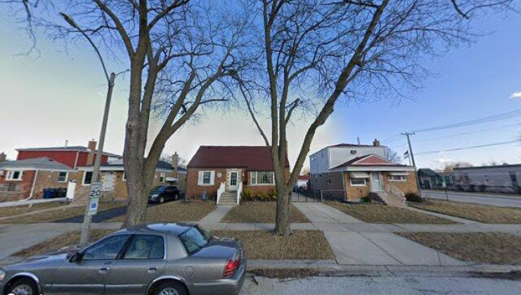 8849 s troy ave, evergreen park, il 60805