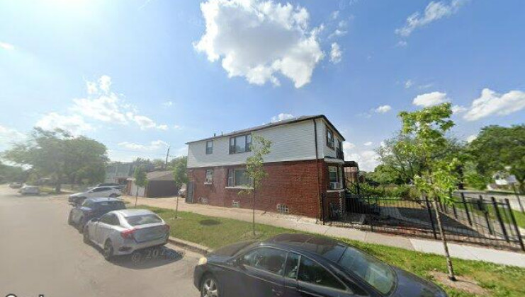 9356 s perry ave, chicago, il 60620