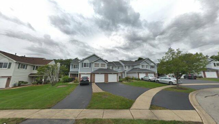 8173 ripple ridge, darien, il 60561