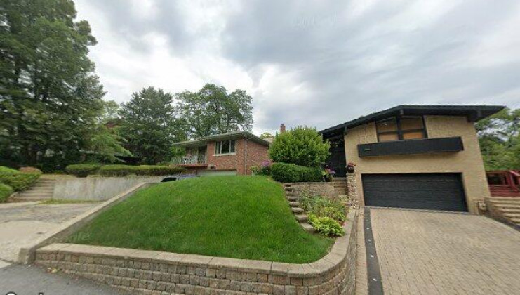 2030 w hunt ave, chicago, il 60643