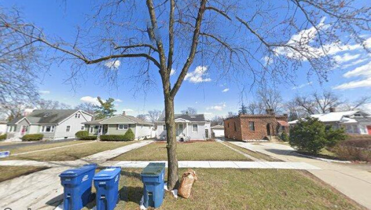 29 n wisconsin ave, villa park, il 60181