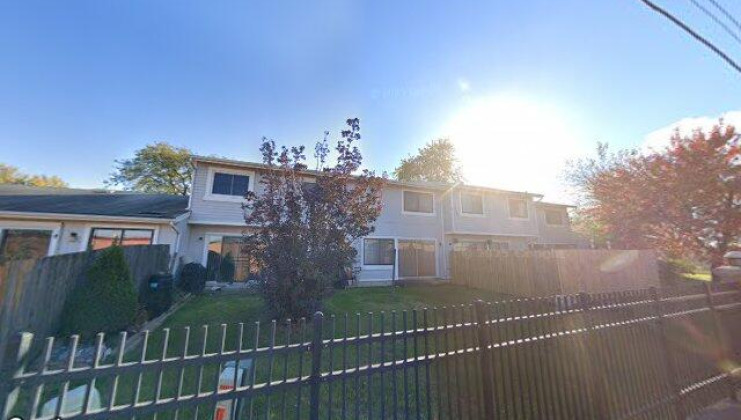 2223 windsor ln, country club hills, il 60478