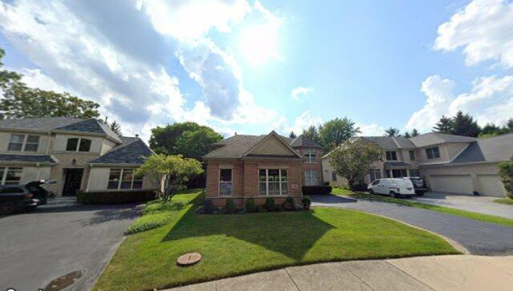 86 holabird cir, highwood, il 60040