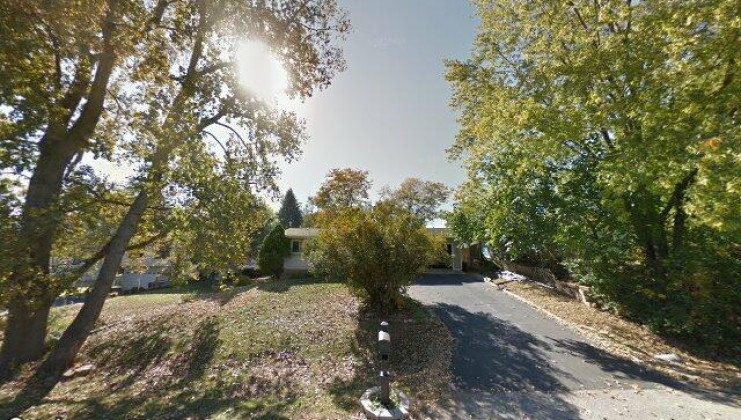 1717 w indian ridge dr, mchenry, il 60051