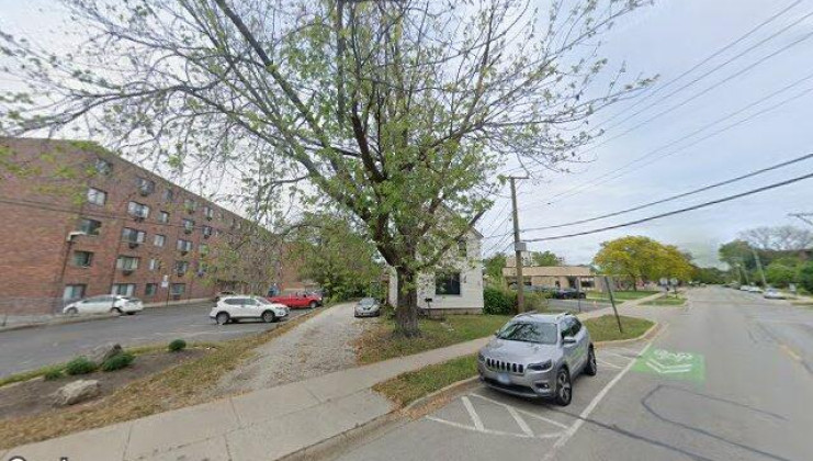 1488 thacker st, des plaines, il 60016