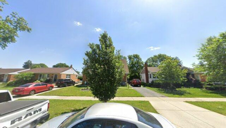 1373 s 6th ave, des plaines, il 60018