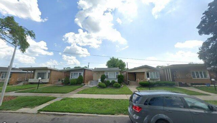 9035 s oglesby ave, chicago, il 60617