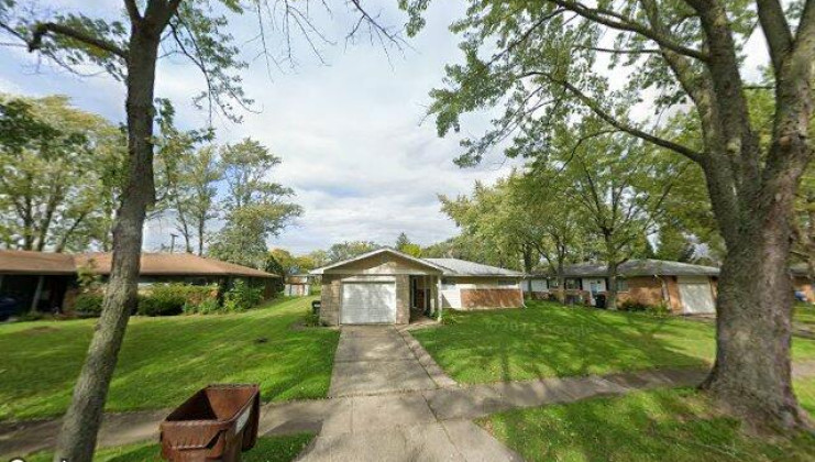 8 westwood ct, park forest, il 60466