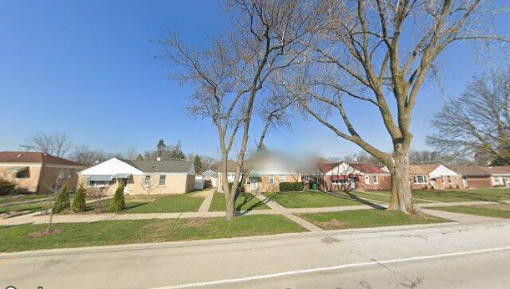 924 gardner rd, westchester, il 60154