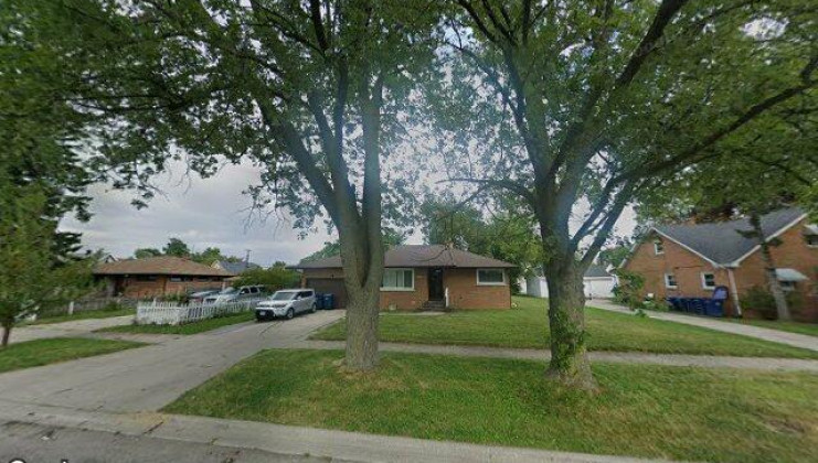 1121 glenn dr, north chicago, il 60064