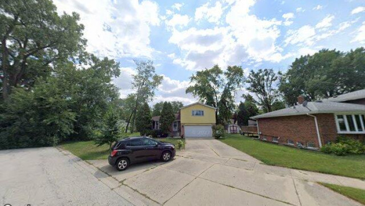 2405 avondale ave, park ridge, il 60068