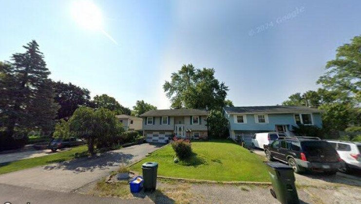 22w381 2nd st , glen ellyn, il 60137