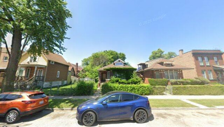 7144 s university ave, chicago, il 60619